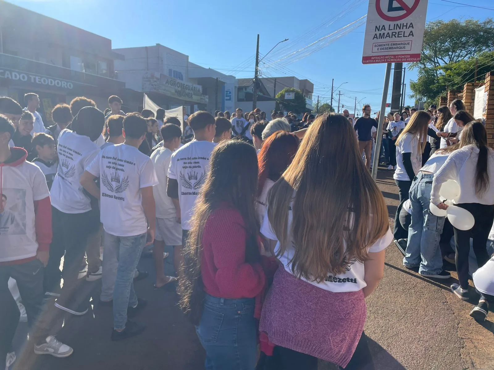 Família e amigos pedem justiça após morte de estudante esfaqueado em SC (3)