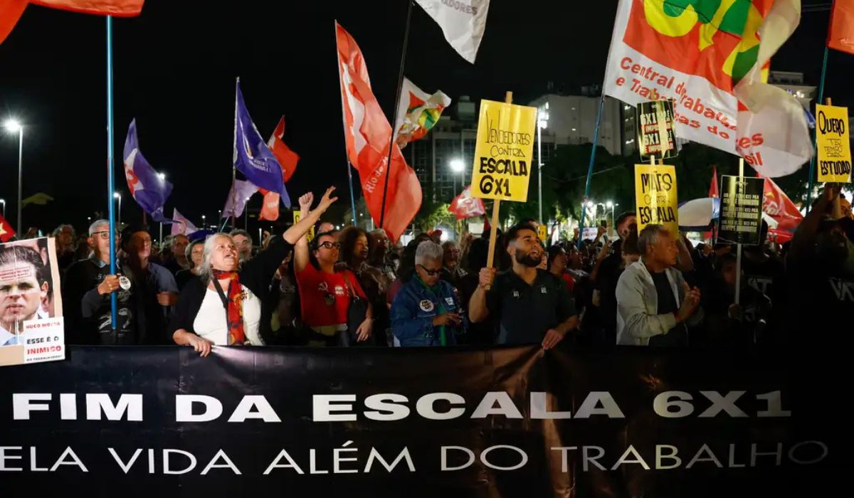 Transição gradual: redução de 44 para 40 horas semanais será feita em duas etapas ao longo de 14 mesesFoto: Fernando Frazão/Agência Senado