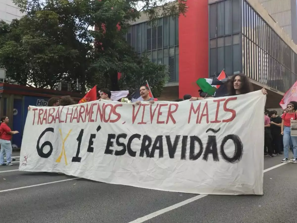 Economistas defendem que redução de jornada deve ser acompanhada de investimentos em inovação e qualificaçãoFoto: Letycia Bond/Agência Brasil