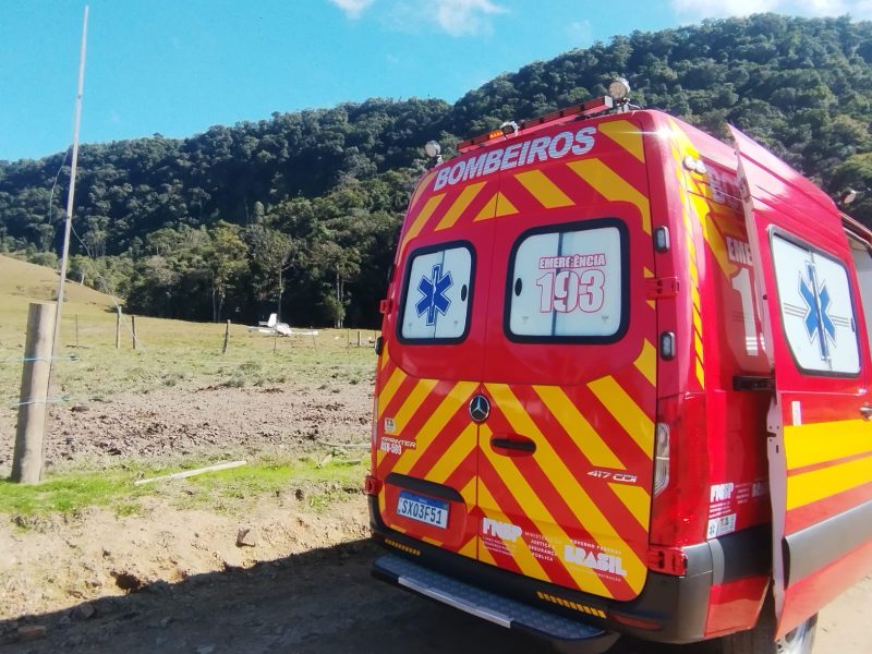 A ocorrência mobilizou equipes de resgate e chamou a atenção de moradores da região. - Divulgação/CMBSC/ND Mais