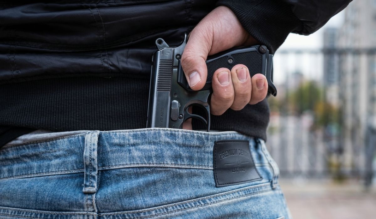 Cliente de advogado encontrado morto foi preso em flagrante em fevereiro deste ano por portar arma e porções de cocaína