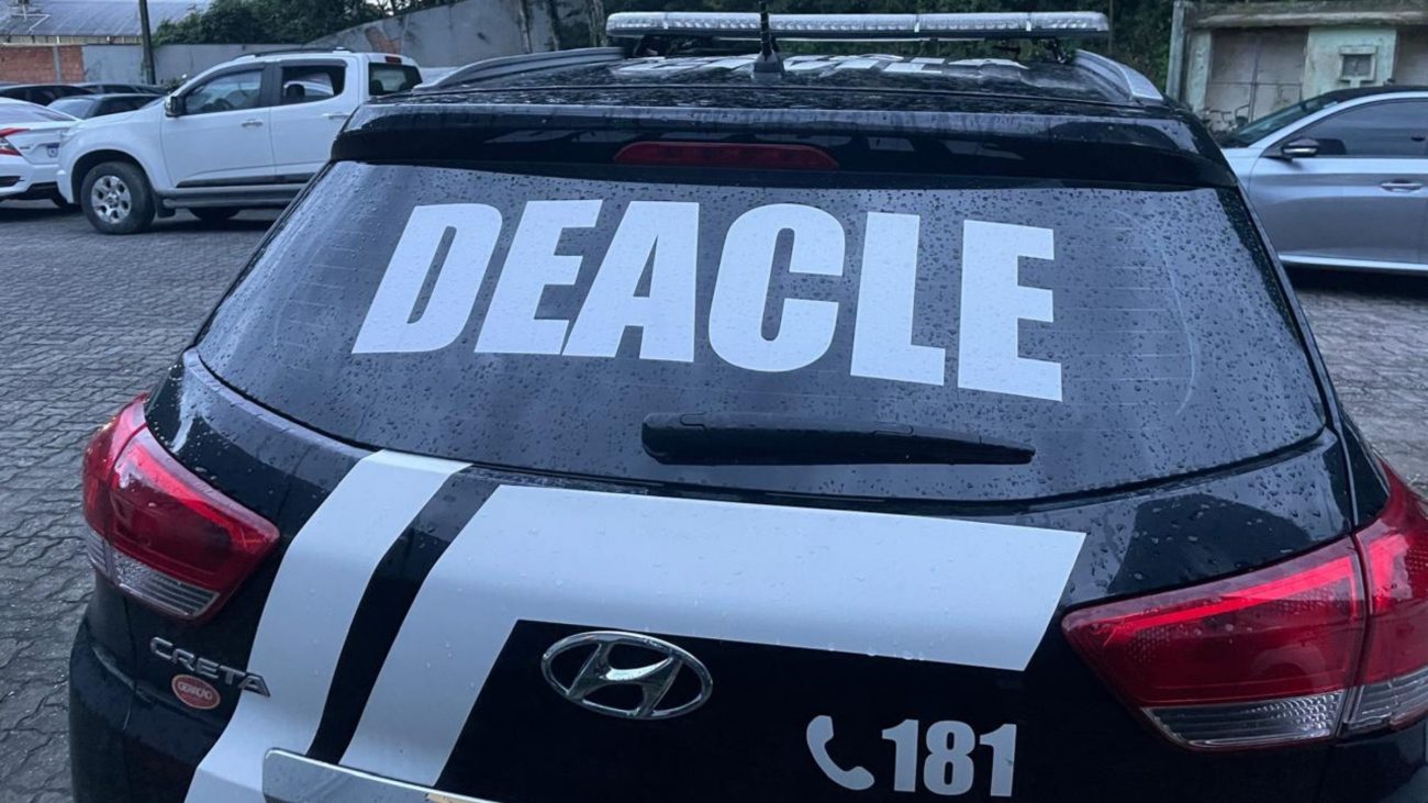 Operação da Polícia Civil em Joinville apreende três celulares