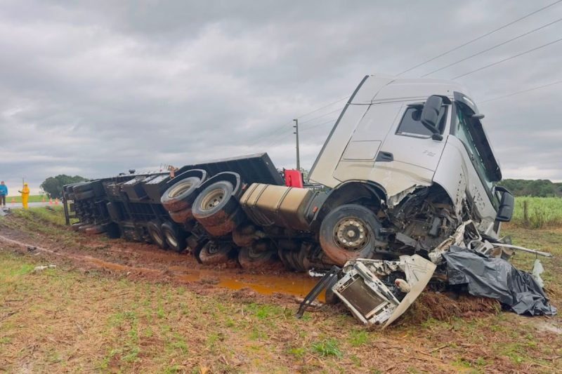 Acidente na BR-470 deixa 5 mortos em Campos Novos. - Anderson Maran/ND Mais