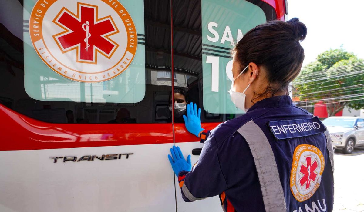Médicos e a equipe do SAMU realizaram manobras de ressuscitação por cerca de 40 minutosFoto: Reprodução/Secretaria de Estado da Saúde/ND Mais