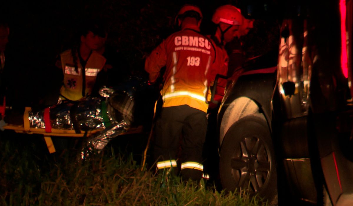 Polícia Civil pediu apoio do Corpo de Bombeiros para resgatar idosa de ribanceira de 200 metrosFoto: Maicon Cardoso/ND Mais