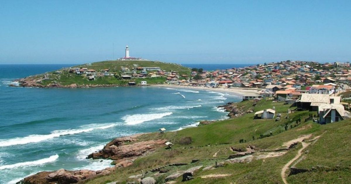 Farol de Santa Marta é um conhecido destino turístico no sul do estadoFoto: Divulgação/ND Mais