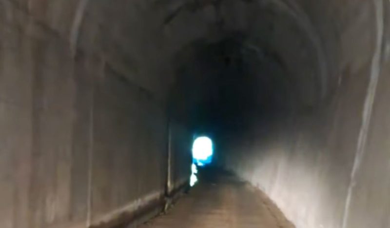 Por dentro do maior túnel da Estrada de Ferro de SC, abandonado por 50 anos - @anadotem/Reprodução/ND Mais