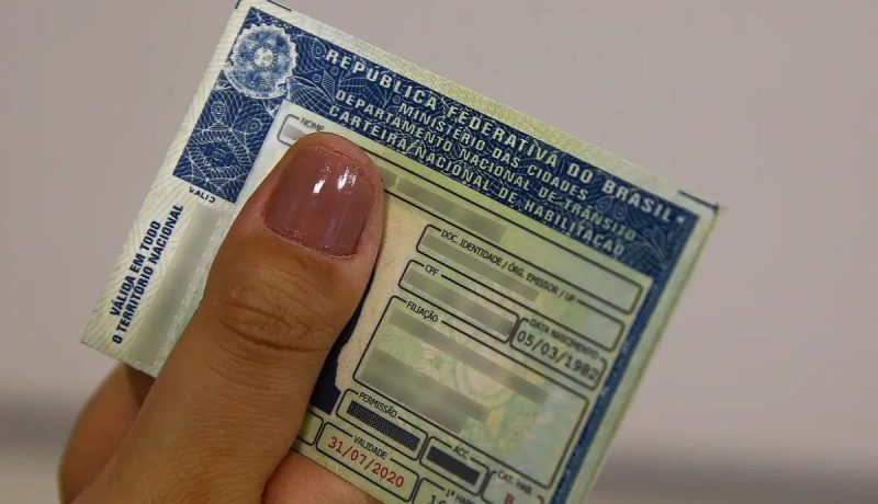 Recusar bafômetro continua gerando suspensão da CNH com nova regra da Lei Seca - Agência Brasil/Reprodução/ND Mais