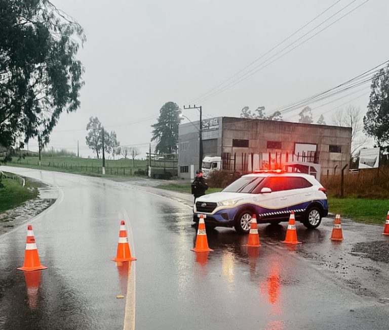 Acesso Norte interditado devido a deslizamentos