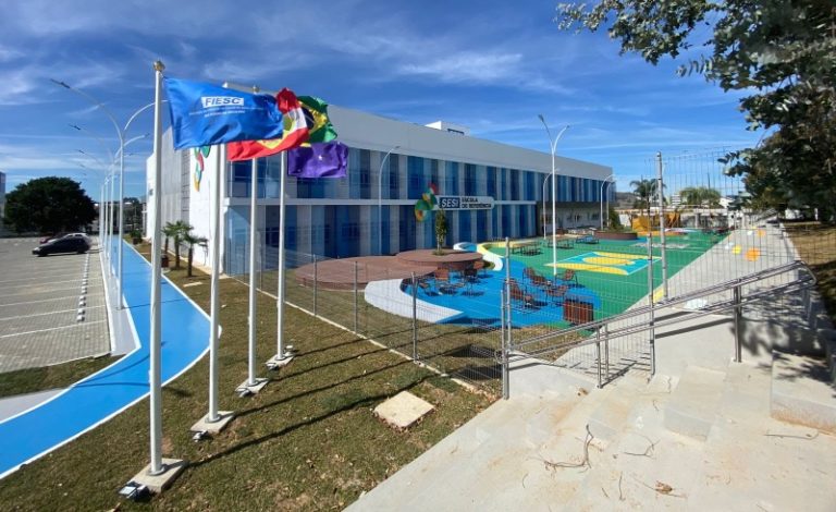 FIESC inaugura Escola SESI de Referência em Lages